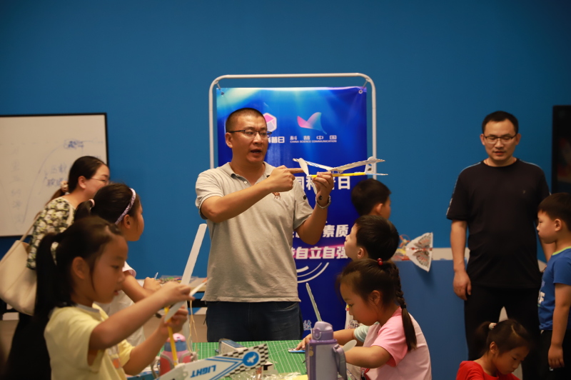 在线课程教学平台：如何选择最合适的那个